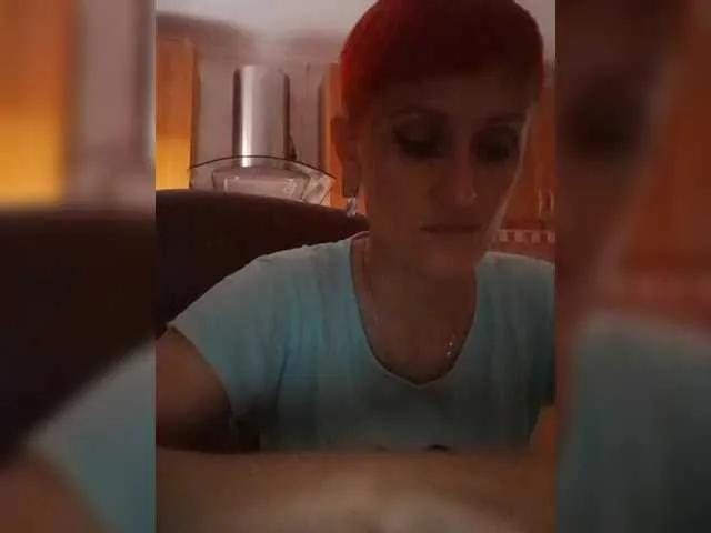 Offline Raisin on BongaCams