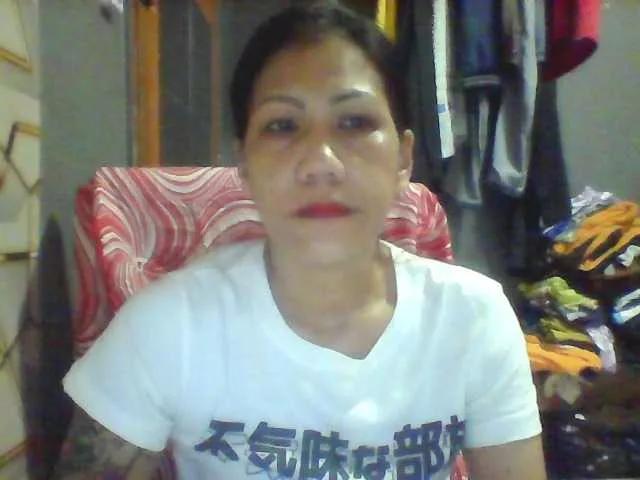 Offline Rarra on BongaCams