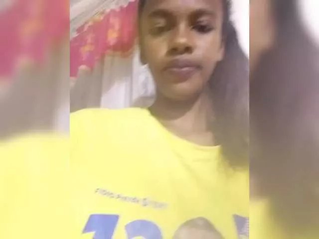 Offline RayahHot on BongaCams