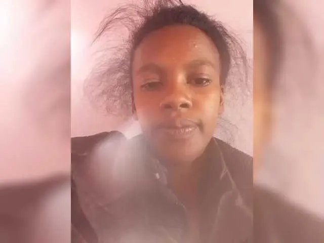 Offline RayahHot on BongaCams