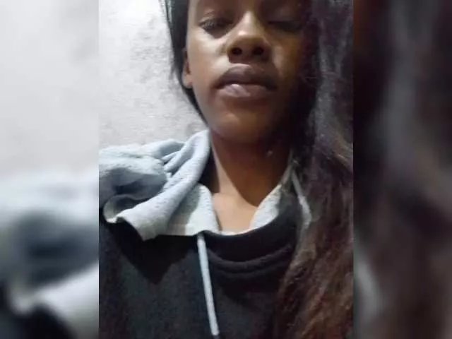 Offline RayahHot on BongaCams