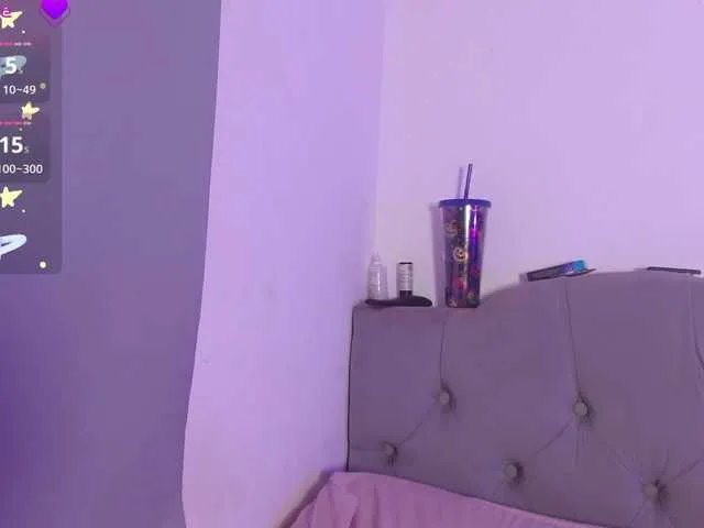 Freechat Red-moonn on BongaCams