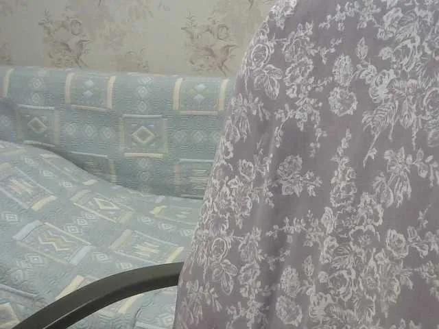 Offline Red-Rose-777 on BongaCams