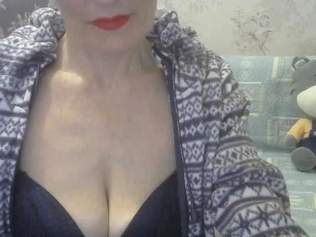 Offline Red-Rose-777 on BongaCams
