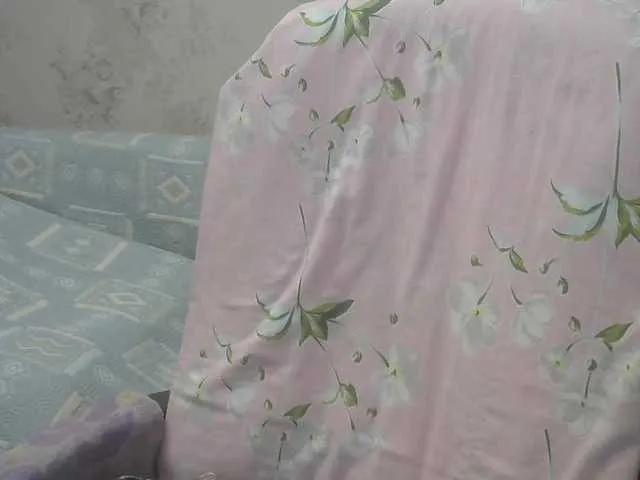 Offline Red-Rose-777 on BongaCams