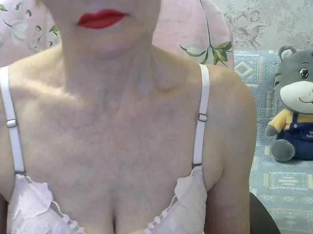 Offline Red-Rose-777 on BongaCams