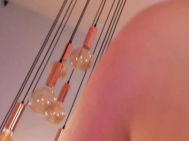 Offline RoseFerrera on BongaCams