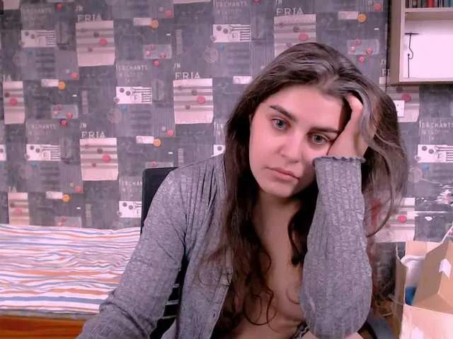 Offline Roselina on BongaCams