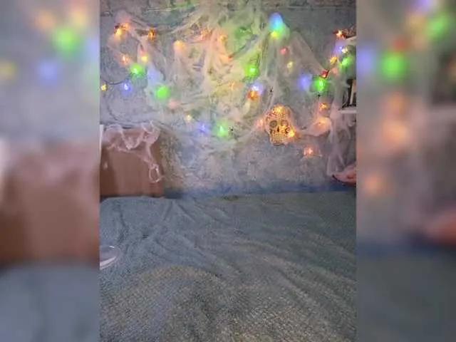 Offline Rosia-Guess on BongaCams