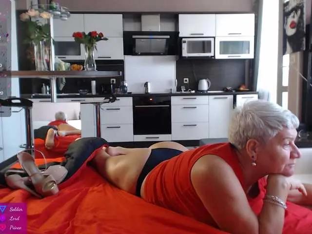 Offline roxana-brooks on BongaCams