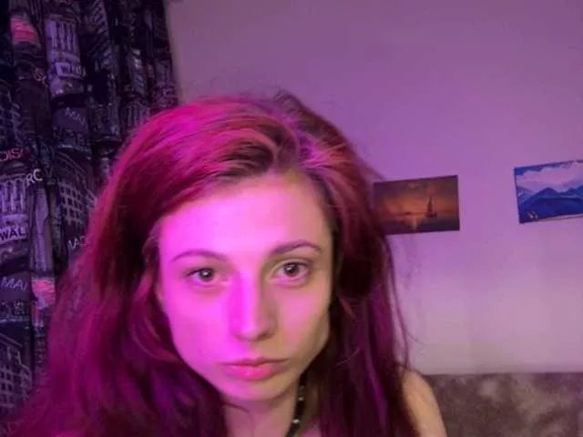 Offline RoxyLover on BongaCams