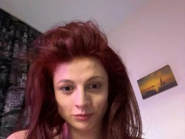 Offline RoxyLover on BongaCams