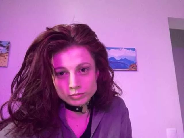 Offline RoxyLover on BongaCams