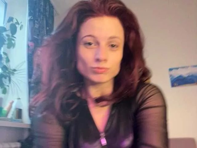 Offline RoxyLover on BongaCams