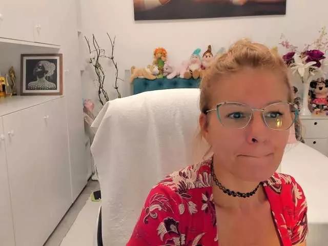 Freechat SalomeJade on BongaCams