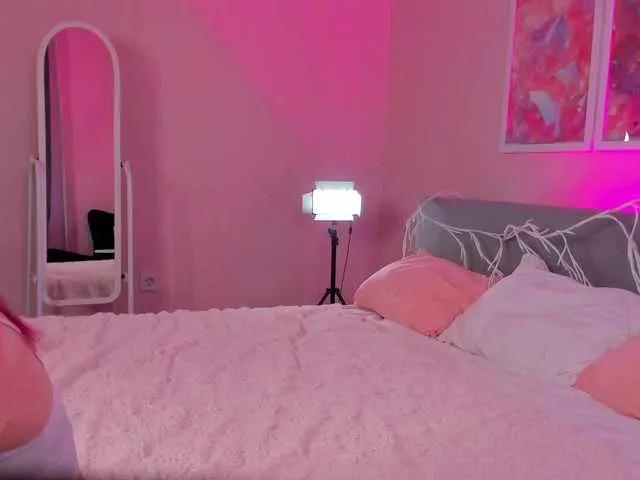 Offline Sara-Moor on BongaCams