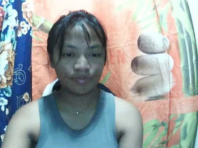 Freechat Sarah-001 on BongaCams