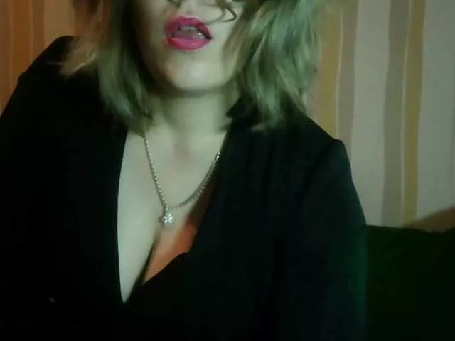 Offline Sarah-Jane on BongaCams