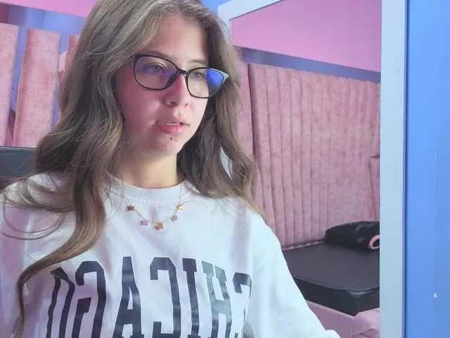 Offline SarahSweett on BongaCams