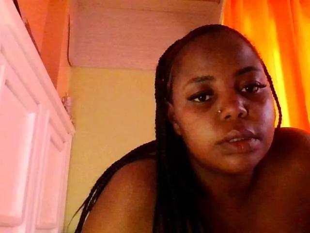 Freechat sauccyspoilage on BongaCams