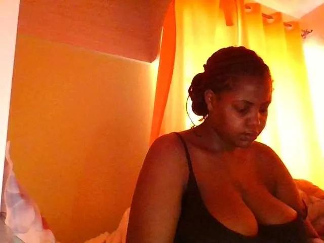 Freechat sauccyspoilage on BongaCams