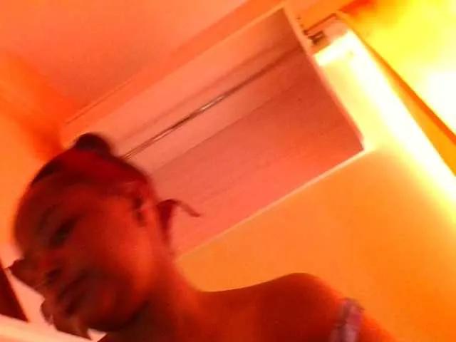 Freechat sauccyspoilage on BongaCams