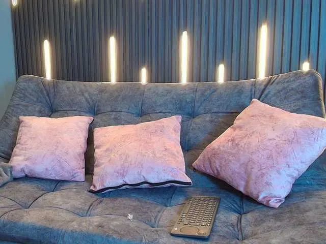 Offline Scarlettaviebby on BongaCams