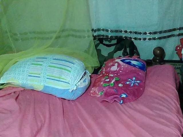 scarllettxxx — im easy to makes me horn