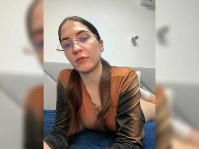 Offline SelenaMoon on BongaCams