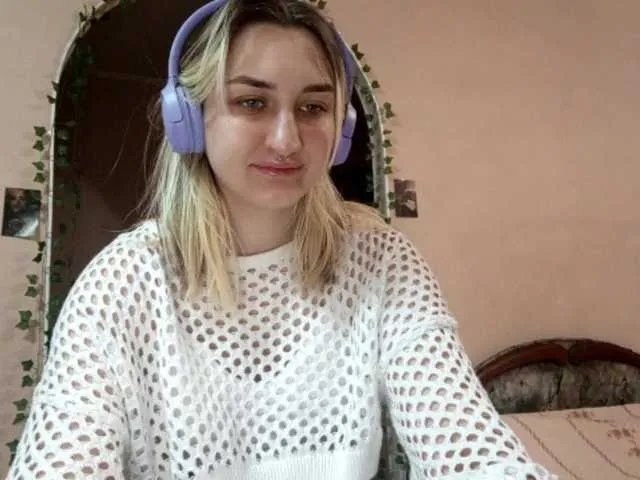 Offline SeptemberRoutzen on BongaCams