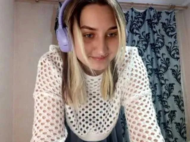 Offline SeptemberRoutzen on BongaCams