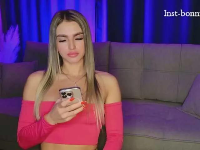 Offline Sexeuphoria on BongaCams