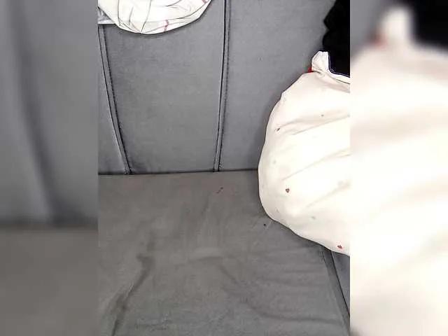 Offline Sexyroses on BongaCams