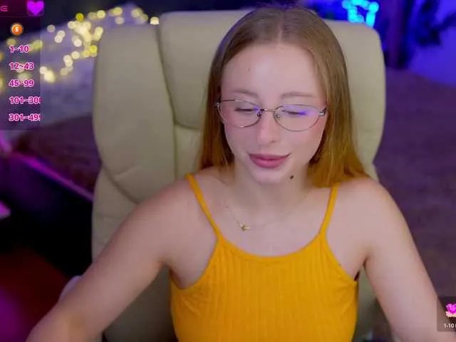 Freechat SilverrMoon on BongaCams