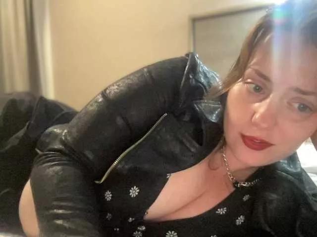 Avatar of skarlett-rose