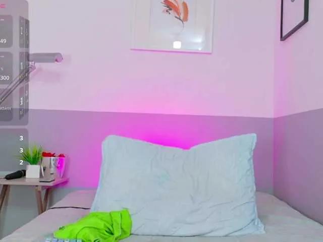 Freechat skinnyprinces on BongaCams