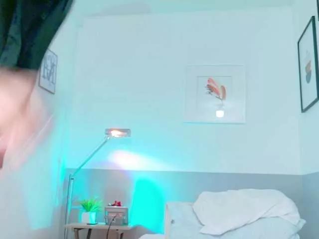 Freechat skinnyprinces on BongaCams