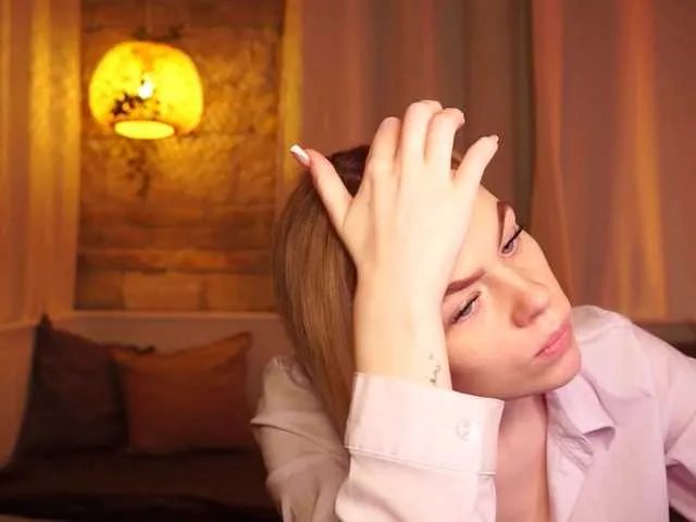 Offline SnowwBarbie on BongaCams