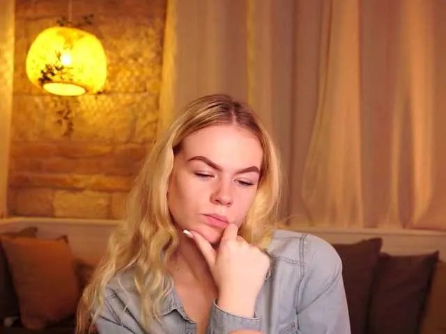 Offline SnowwBarbie on BongaCams