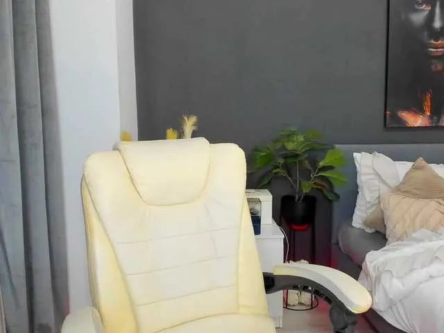 Offline SoniaRey on BongaCams