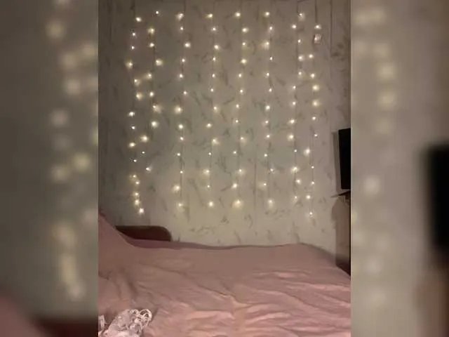 Freechat Sophialanguage on BongaCams