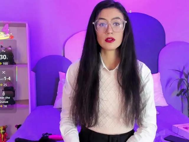 Offline SophieGomez2 on BongaCams