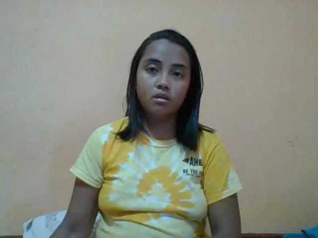 Offline SunsetMonica on BongaCams