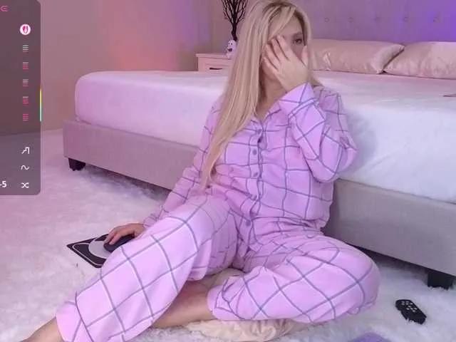 Offline Sunshine- on BongaCams