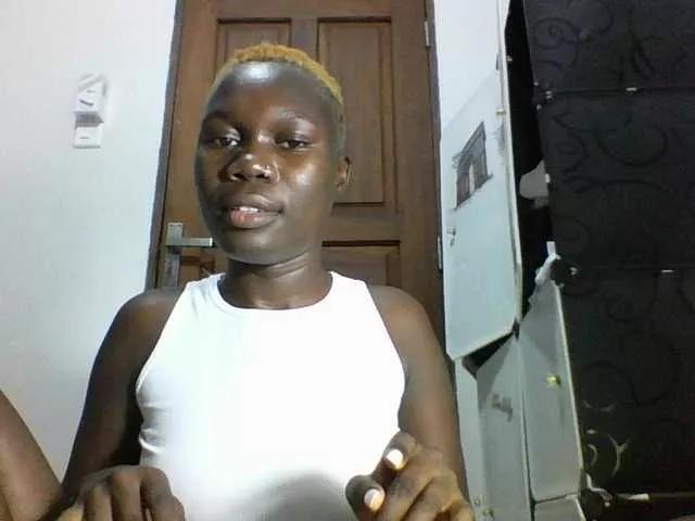 Freechat Sweetchocolate on BongaCams