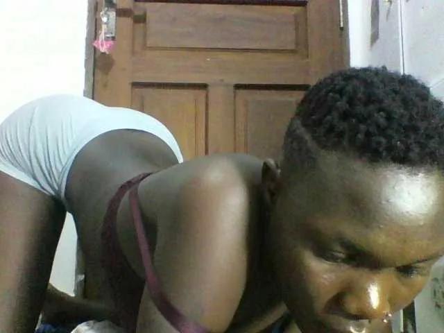 Freechat Sweetchocolate on BongaCams