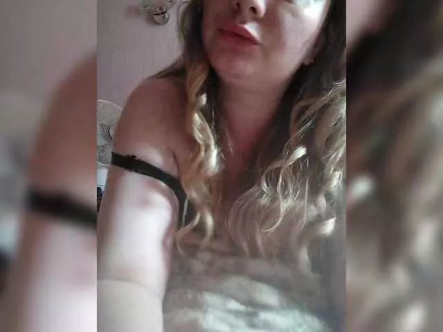 Freechat Sweetflowera on BongaCams