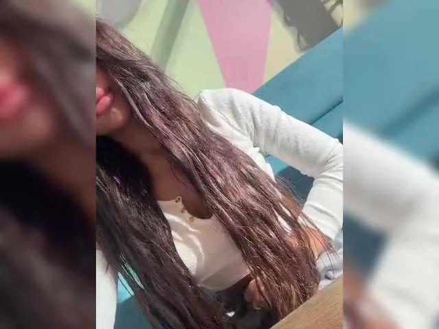 Offline sweetkira25 on BongaCams