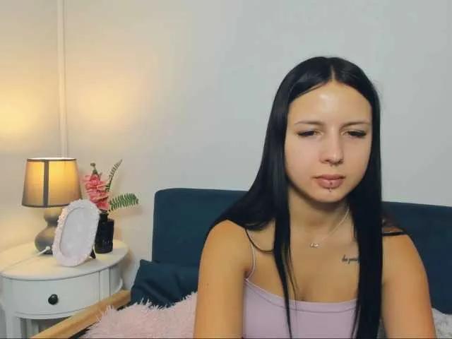 Offline TaliaDelicate on BongaCams