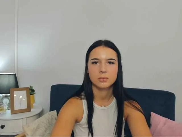 Offline TaliaDelicate on BongaCams